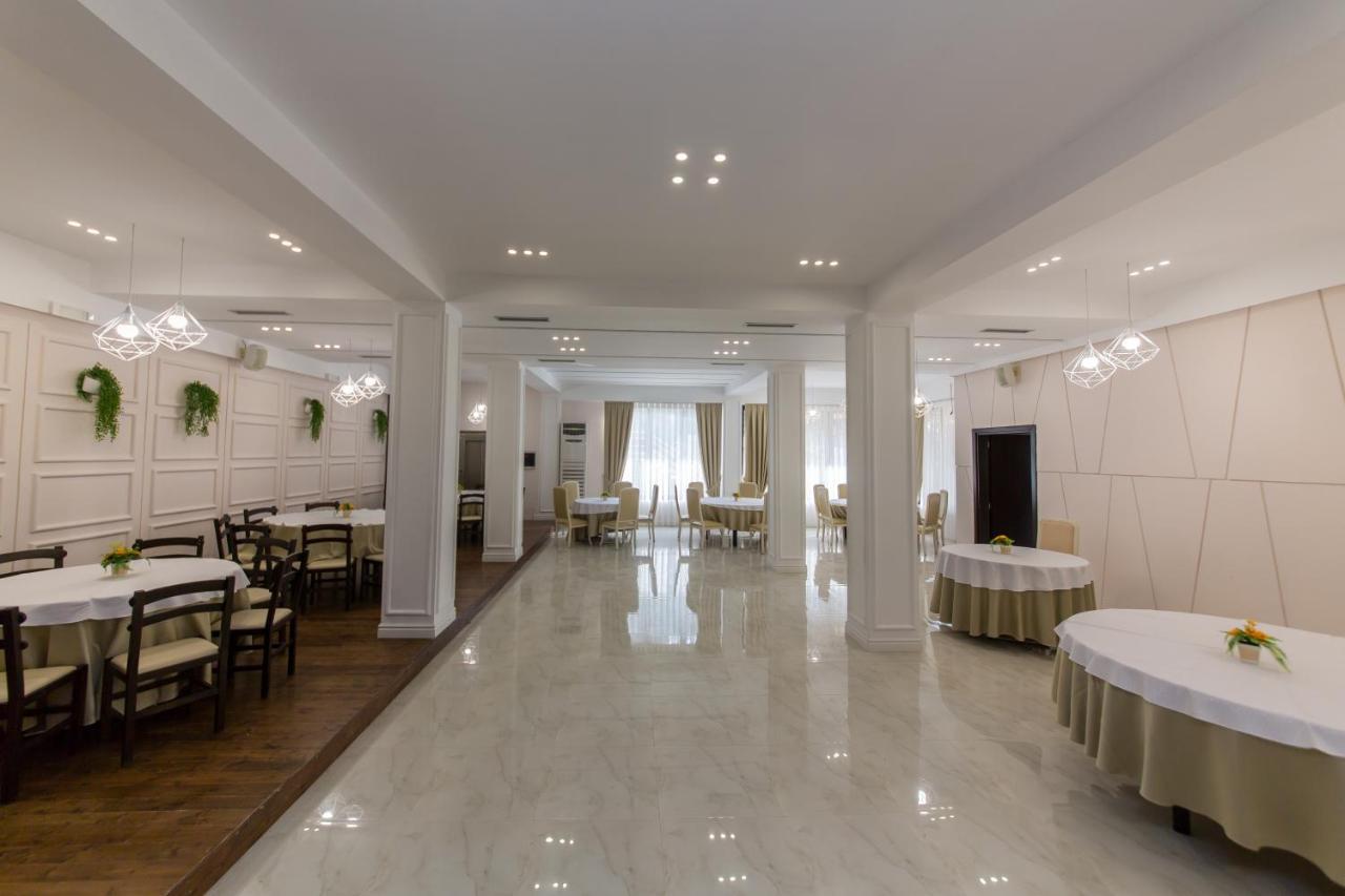 Hotel Denver 티라나 외부 사진