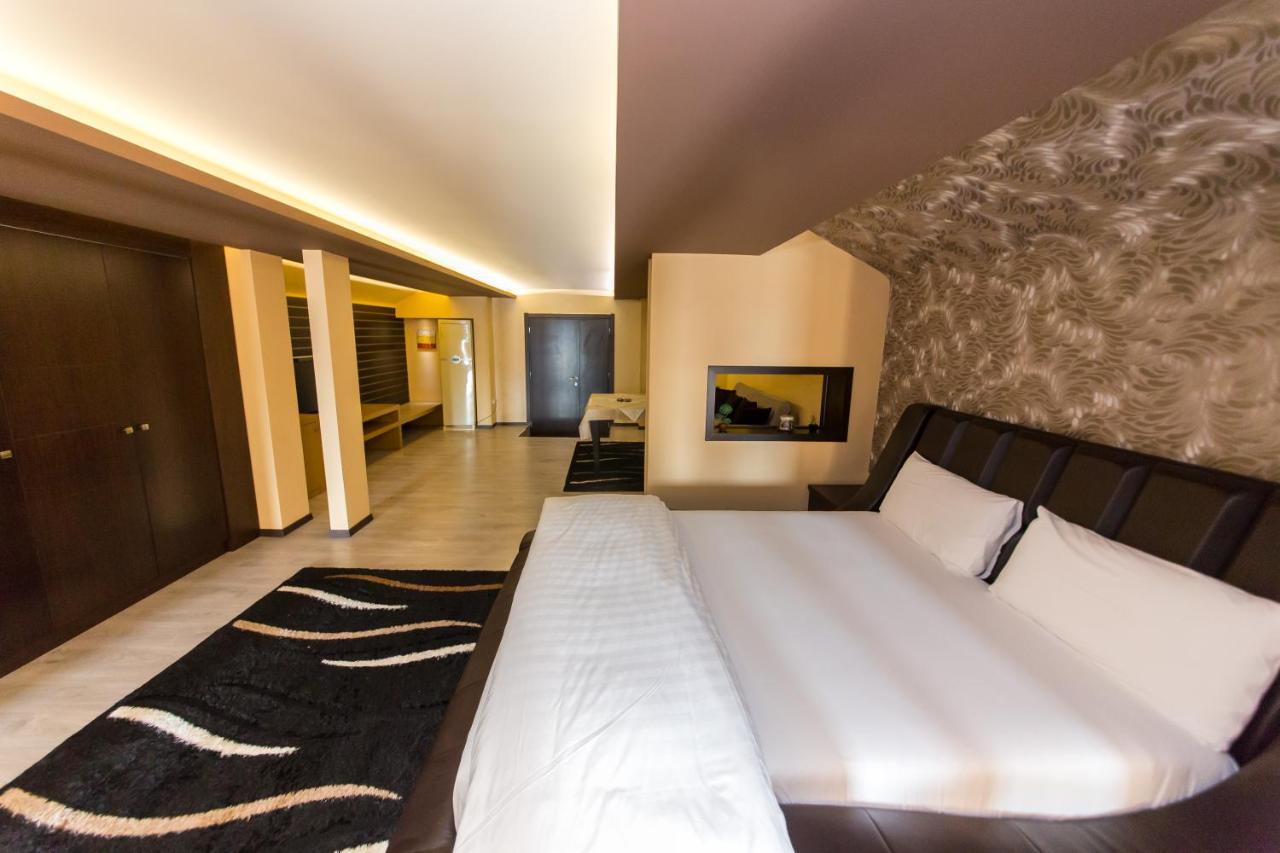 Hotel Denver 티라나 외부 사진